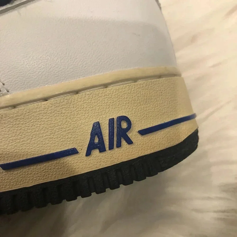 - Nike air 101/2 med